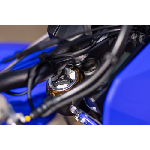 Toolless fork adjustment