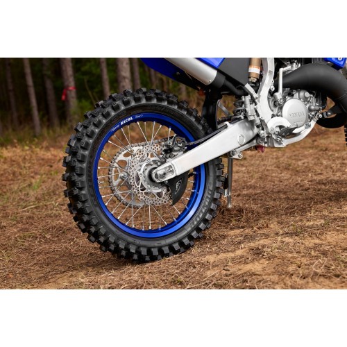 Enduro-specific wheels and tyres